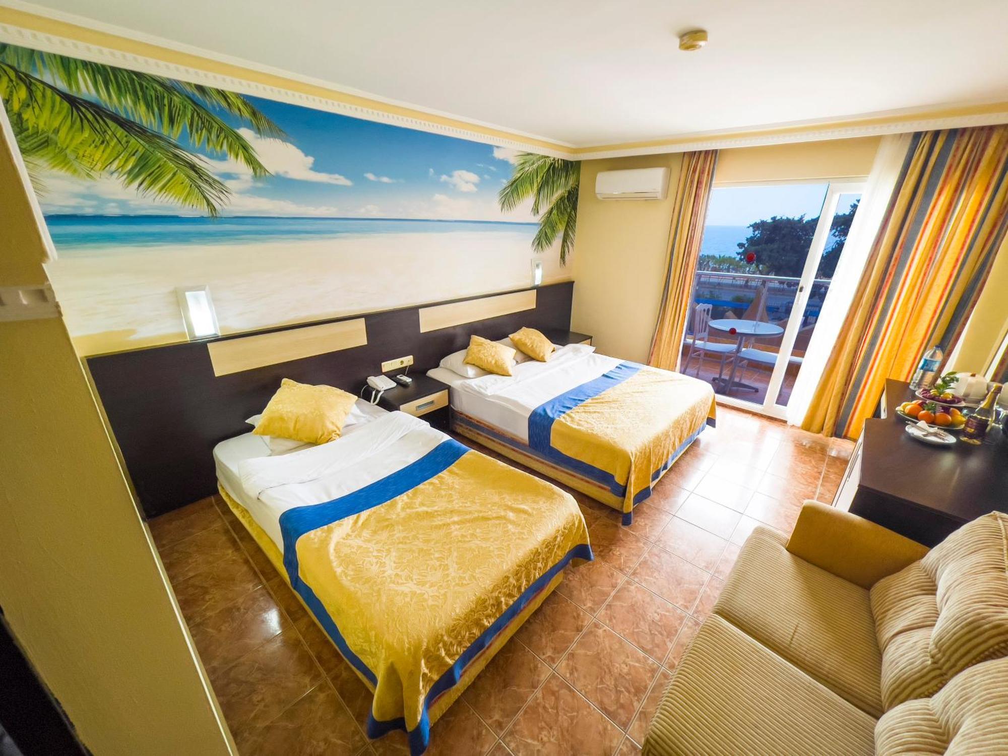 First Class Hotel อลันยา ภายนอก รูปภาพ